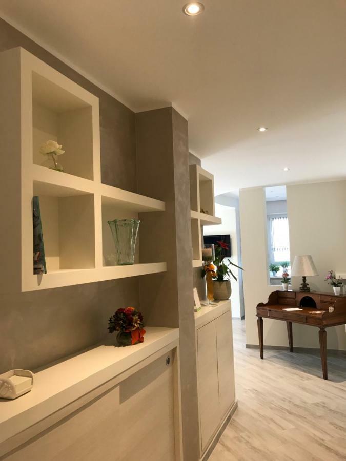 A Casa Di Chiara Apartment Стреза Екстериор снимка